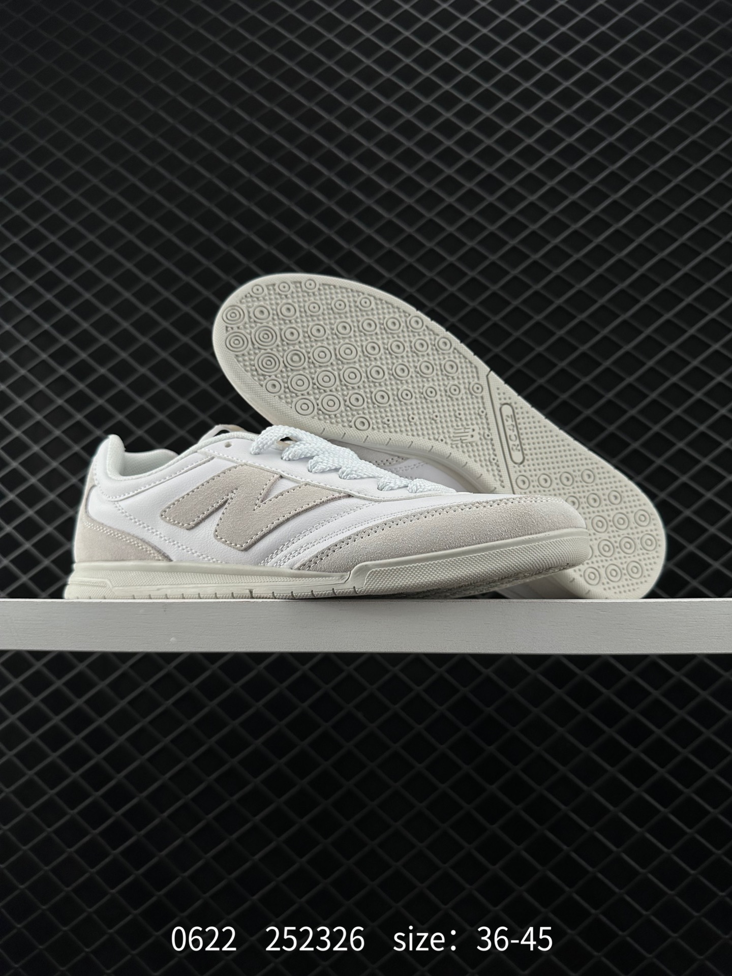 New Balance NB官 URC42LA